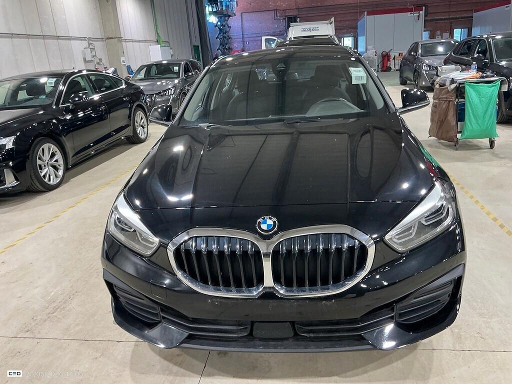 BMW 116D 115CV 6M. BUSINESS ADVANTAGE ( FARI LED - BMW DIGITAL COCKPIT - CRUISE - NAVI - MIRROR - PDC )