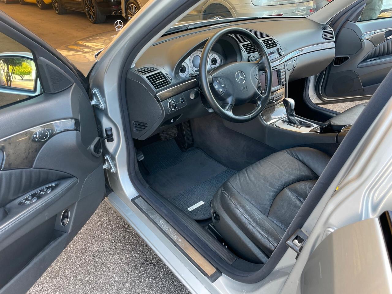 Mercedes-Benz E 320 V6 Avantgarde