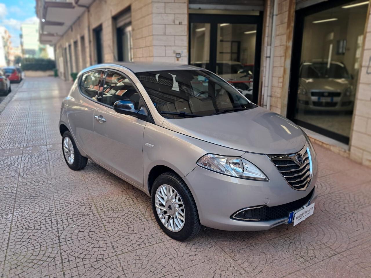 LANCIA YPSILON 900 METANO-NEOPATENTATI-Euro5250