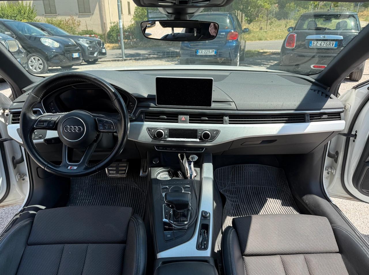 Audi A4 AVANT 2.0 TDI S-LINE