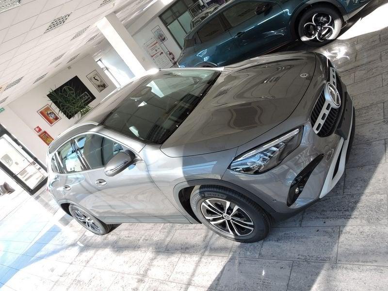 Mercedes-Benz GLA GLA 180 Automatic Advanced