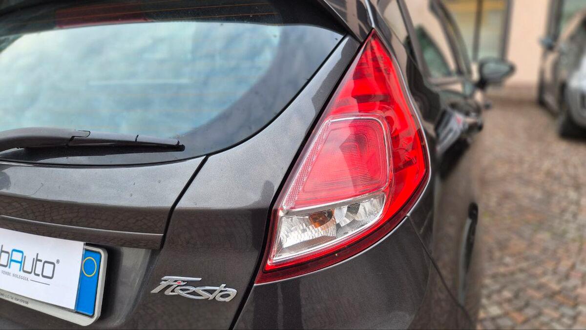 Ford Fiesta 1.5 tdci Business 75cv 5p