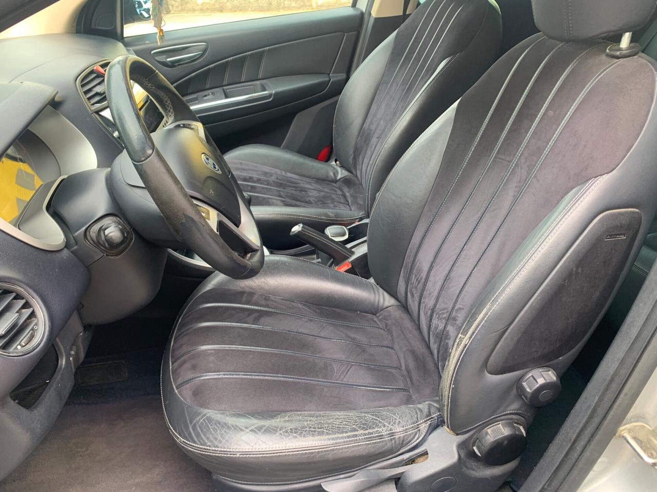 Lancia Delta 1.6 MJT DPF Argento