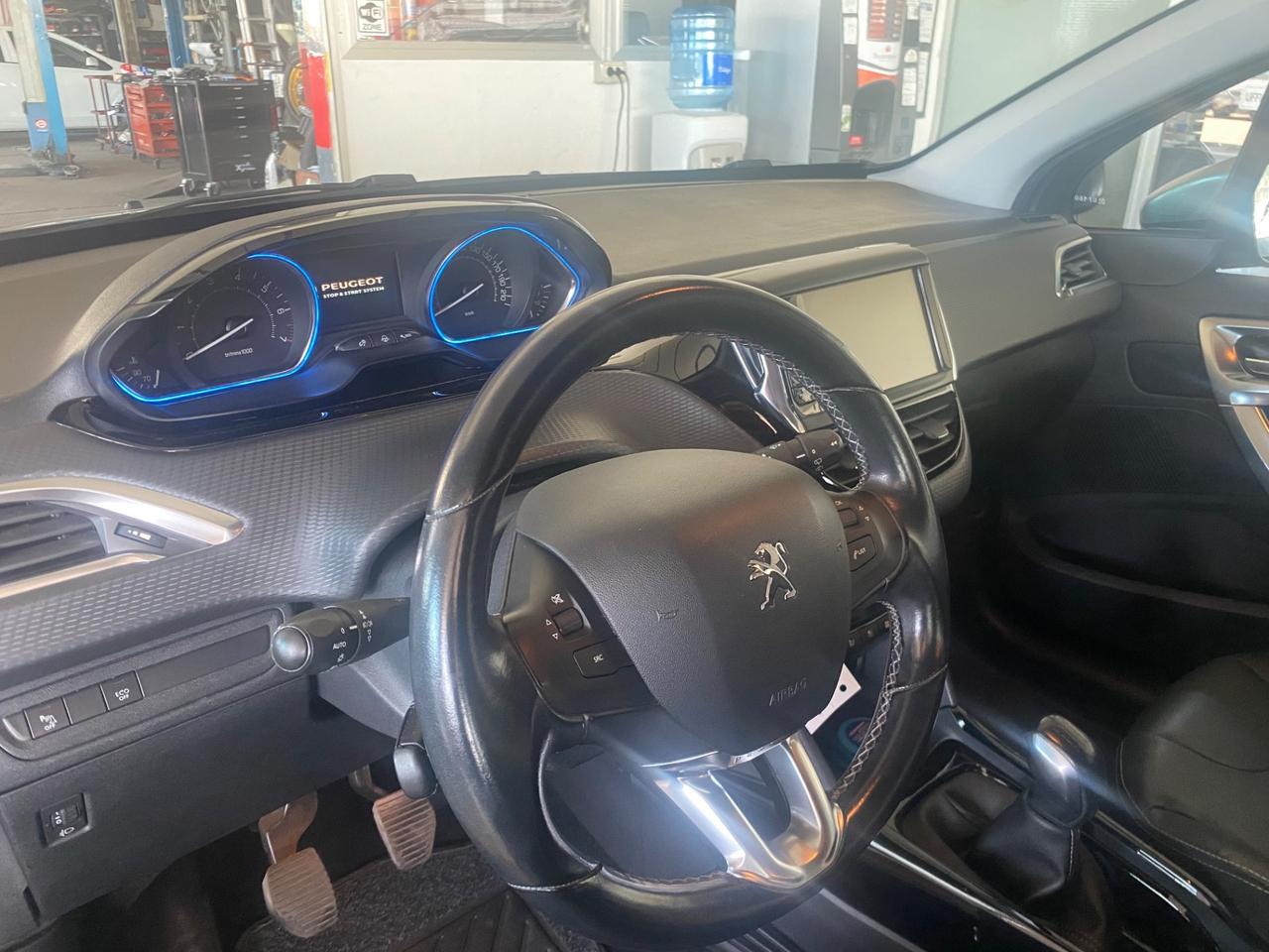 Peugeot 2008 PureTech Turbo 110 S&S Allure