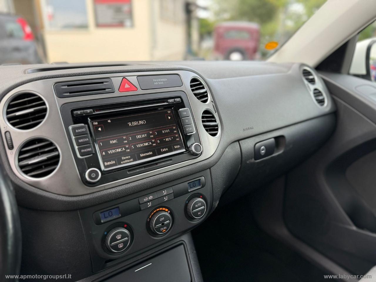 VOLKSWAGEN Tiguan 2.0 16V TDI 4 MOTION 4X4 DPF Sport & Style