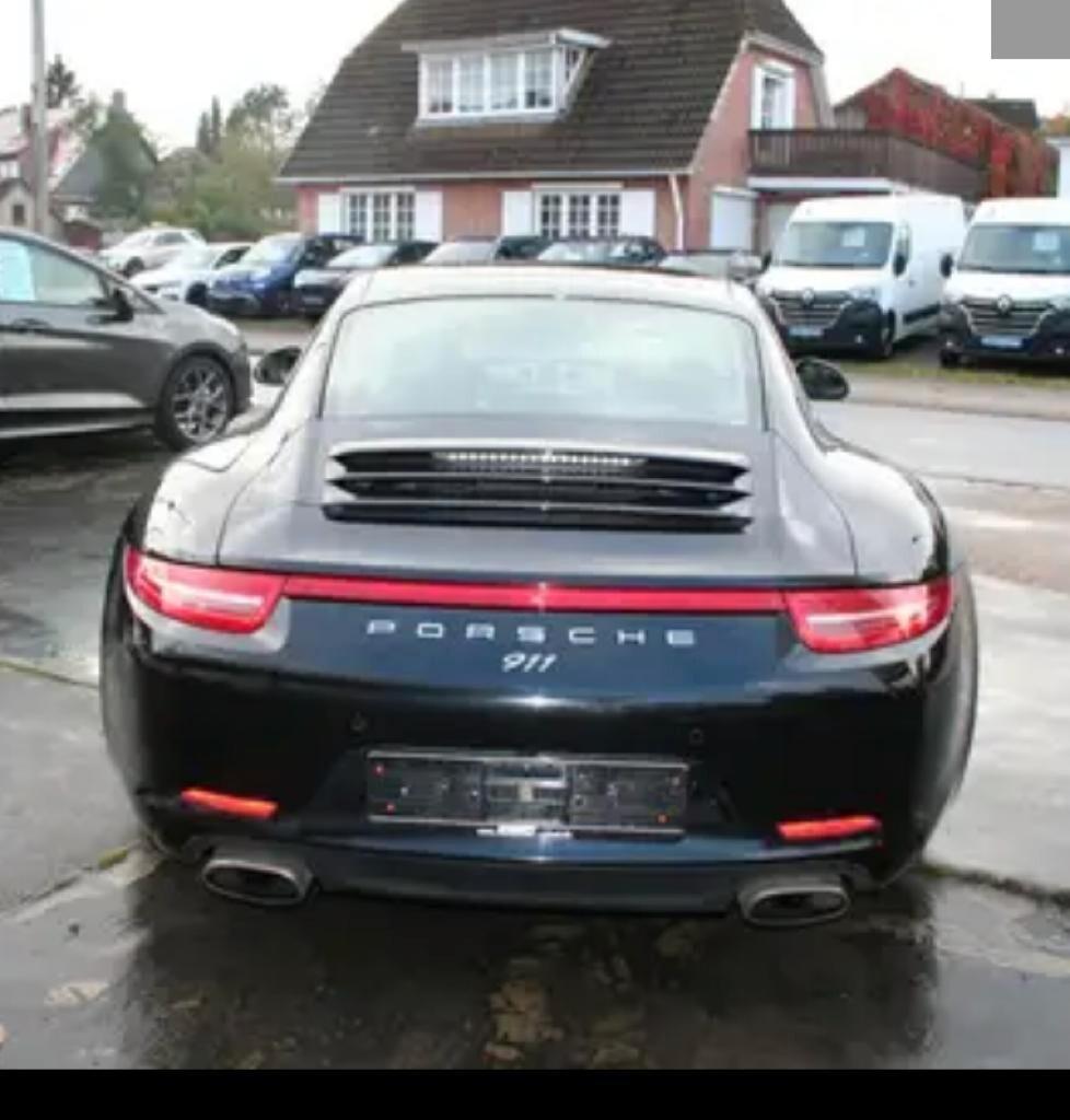 Porsche 911 3.0 Carrera 4 Coupé