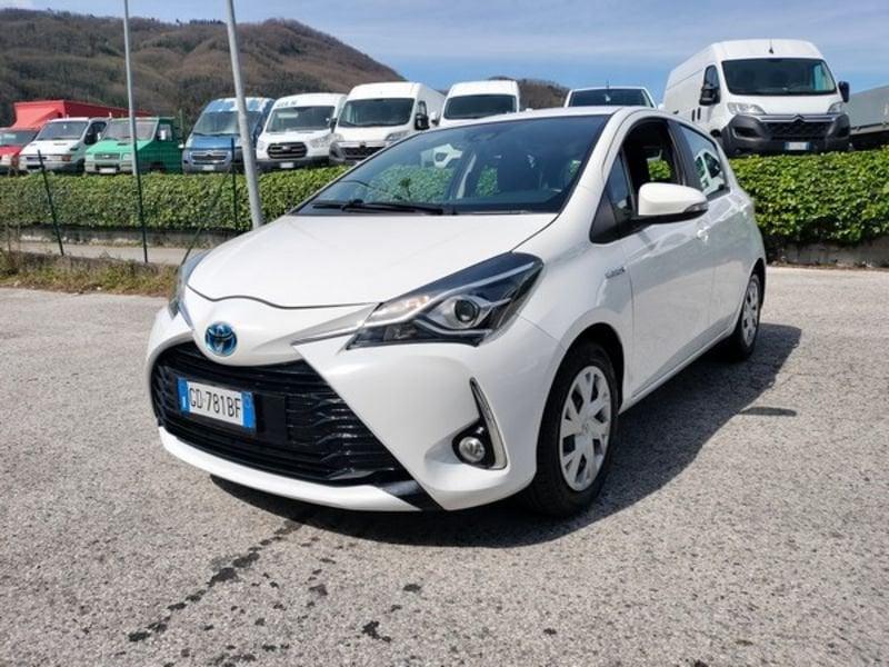 Toyota Yaris Hybrid Business