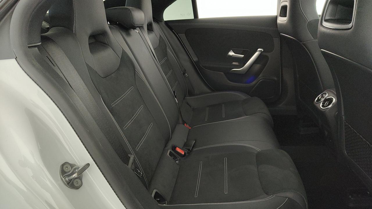 Mercedes-Benz CLA Coupe 200 d Premium auto