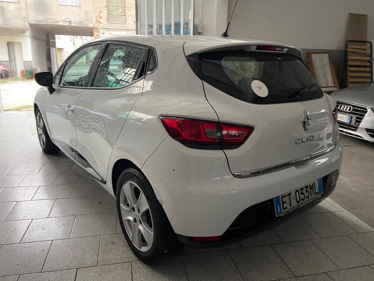 Renault Clio 1.2 75CV 5 porte Wave