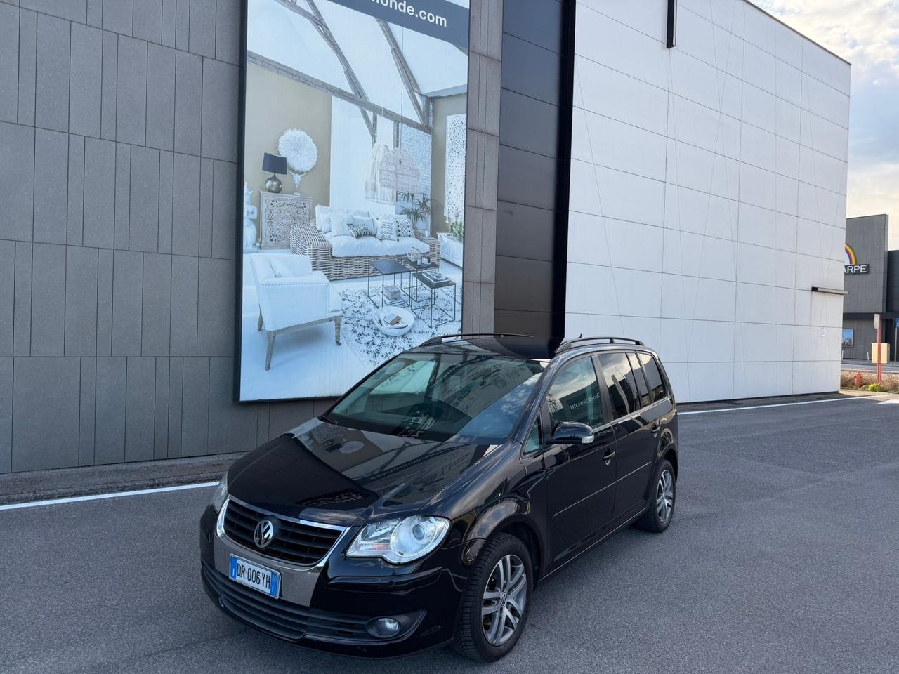 Volkswagen Touran 1.6 Trendline Bifuel G