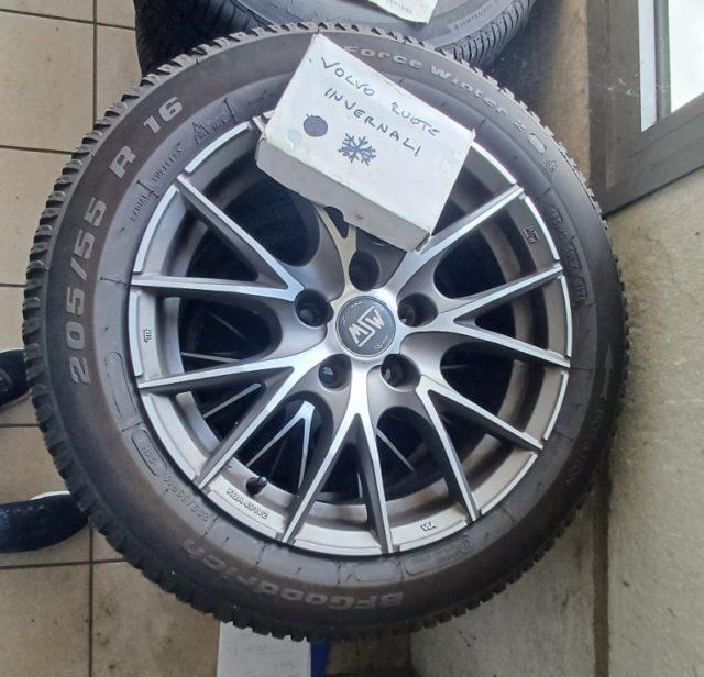 VOLVO V40 D2 1.6 Business