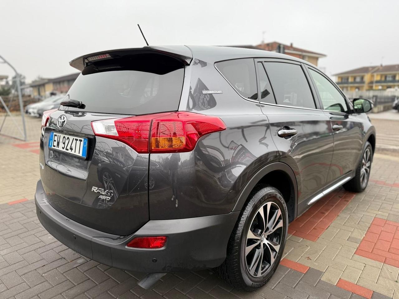 Toyota RAV4 2.0 D-4D 4WD 20th ANNIVERSARY