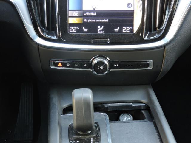 VOLVO V60 B4 (d) Geartronic Momentum Business