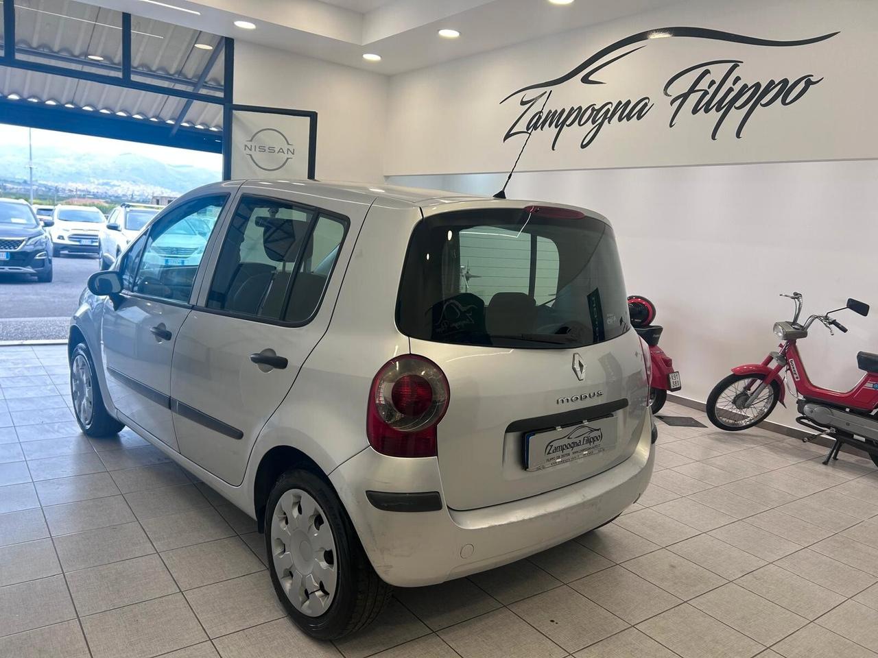 Renault Modus 1.5 dCi 85CV Initiale 2006