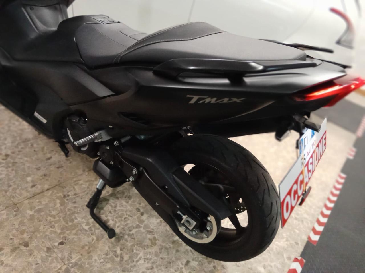 YAMAHA T MAX 2021