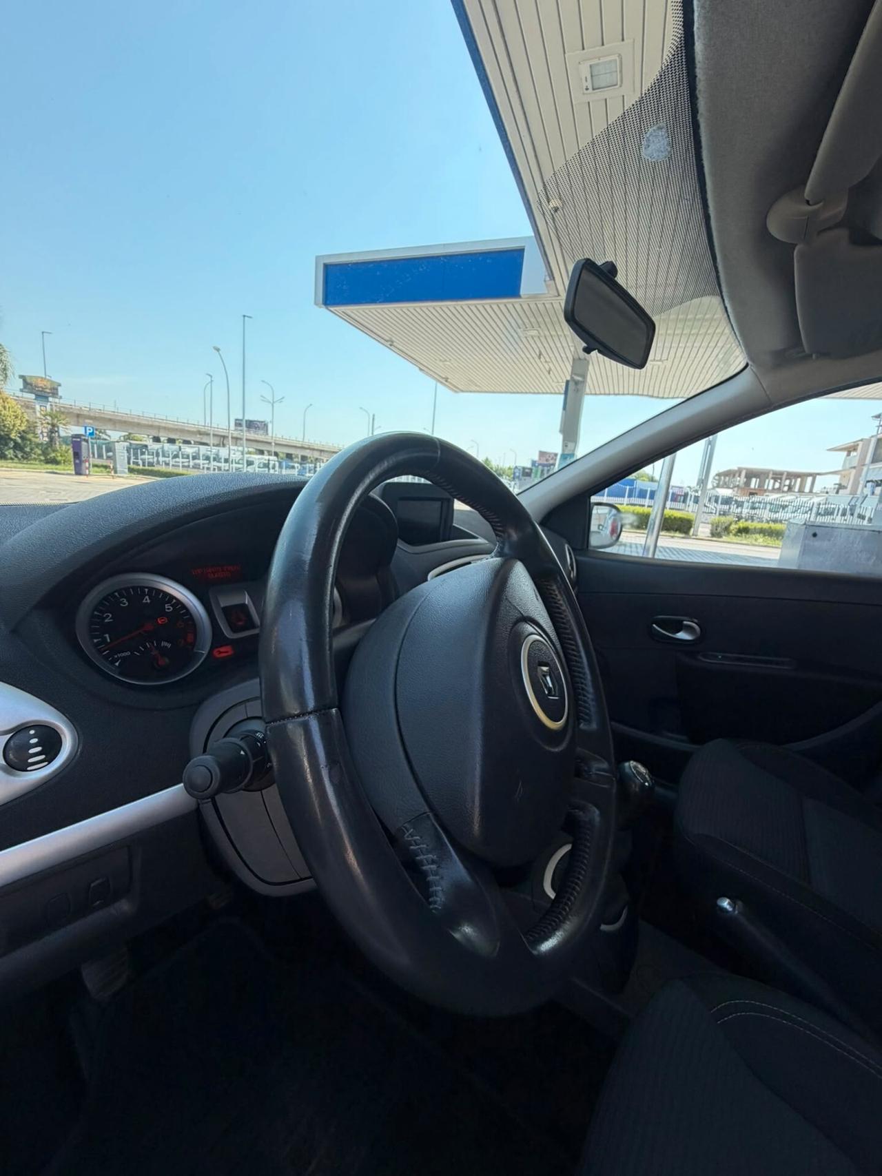 Renault Clio 1.2 16V 5 porte Dynamique