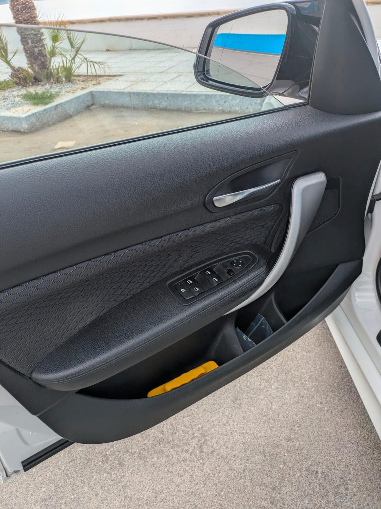 Bmw Serie 1 Msport 116i 109CV (Neopatentati)