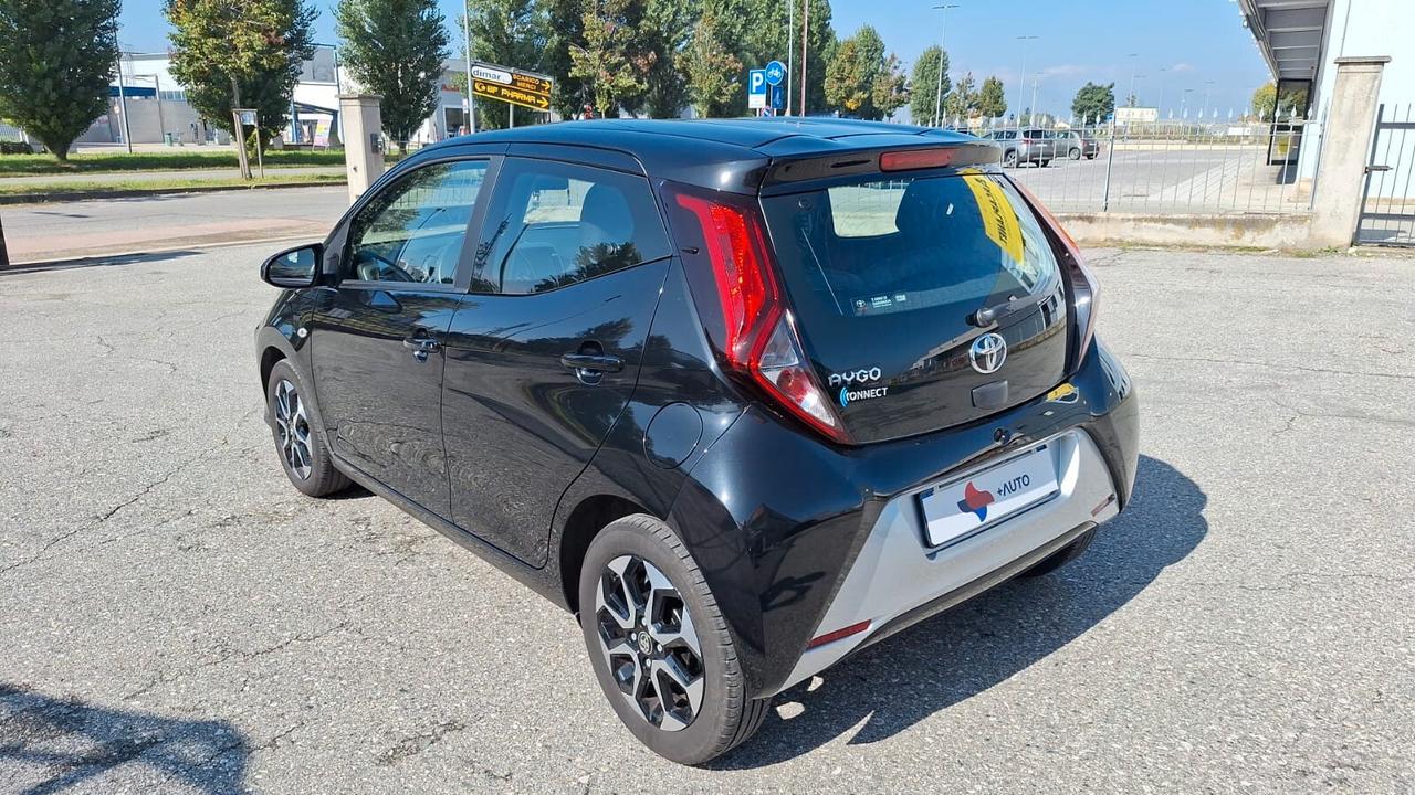 Toyota Aygo Connect 1.0 VVT-i 72 CV 5 porte x-wave MMT CAMBIO AUTOMATICO!!!