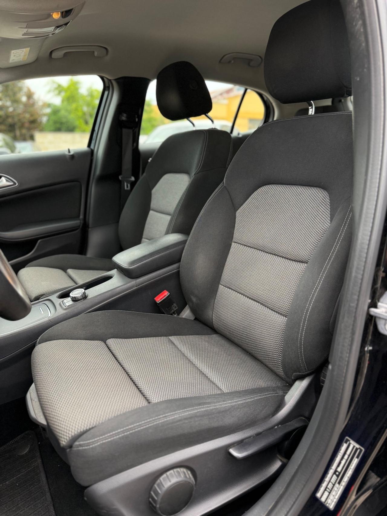 Mercedes-benz GLA 200 GLA 200 d Automatic Business