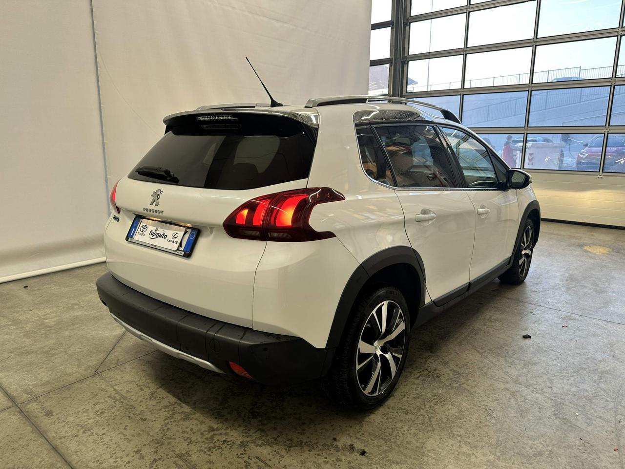 Peugeot 2008 1.5 bluehdi Allure s&s 100cv 5marce
