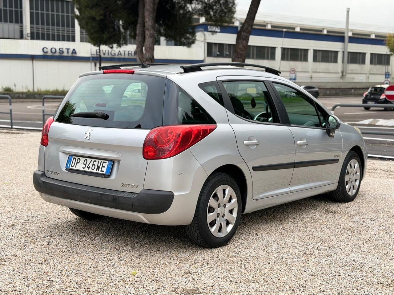 Peugeot 207 1.4 VTi 95CV SW XS Ciel