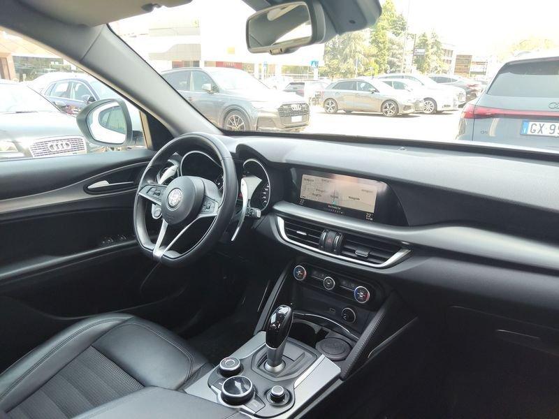 Alfa Romeo Stelvio 2.2 Turbodiesel 210 CV AT8 Q4 Executive