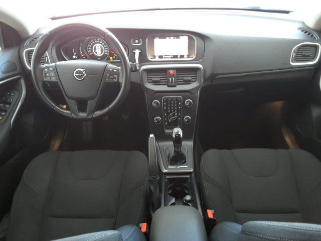 VOLVO V40 D2 Business