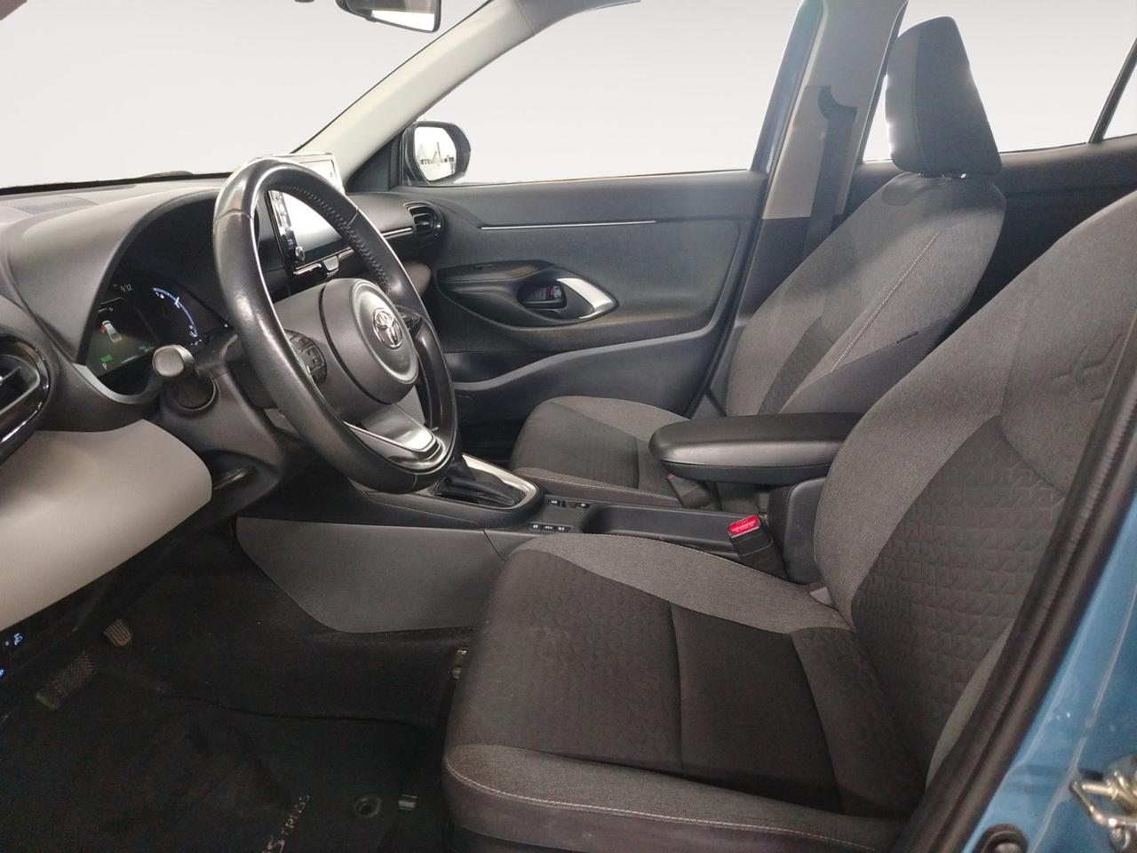 Toyota Yaris Cross 1.5h Business fwd 116cv e-cvt