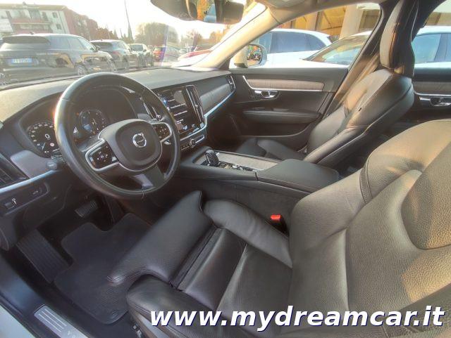VOLVO V90 Cross Country B4 (d) AWD 197CV Geartronic Business Pro