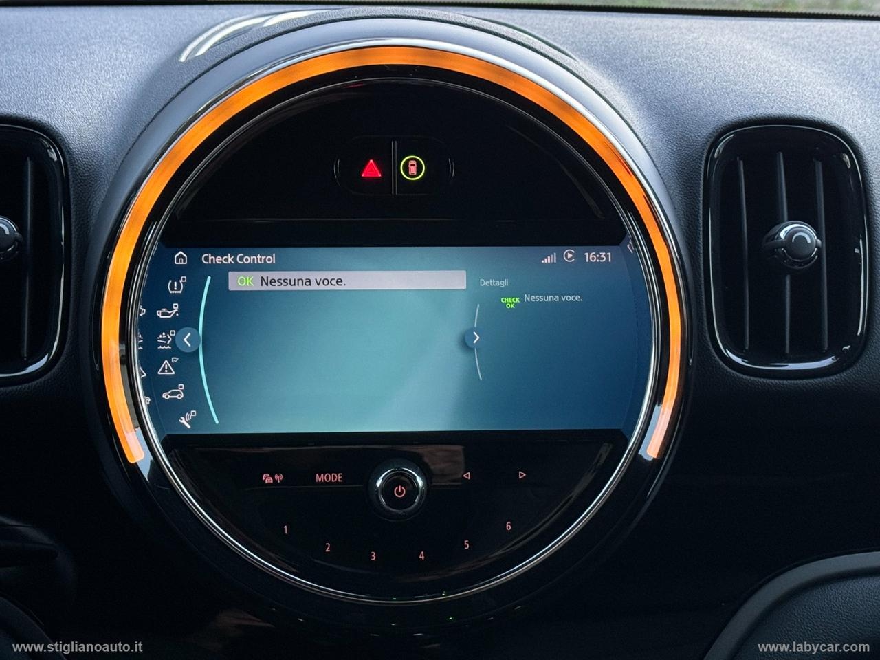 MINI Mini Cooper D Essential Countryman