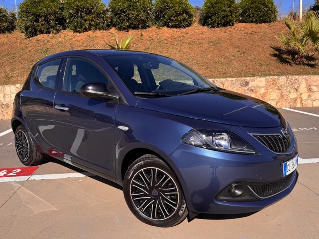 LANCIA Ypsilon 1.0 HYBRID GOLD 5 POSTI+NAVI+SENSORI