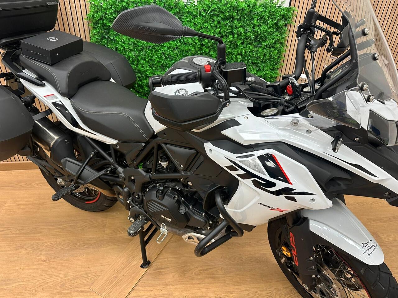 BENELLI TRK 502 X TRK502X + SET 3 VALIGE 2024