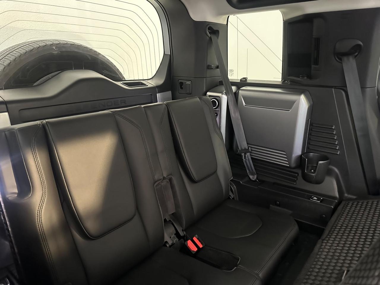 Land Rover Defender 110 2.0 SD4 240CV AWD Auto First Edition 7 posti