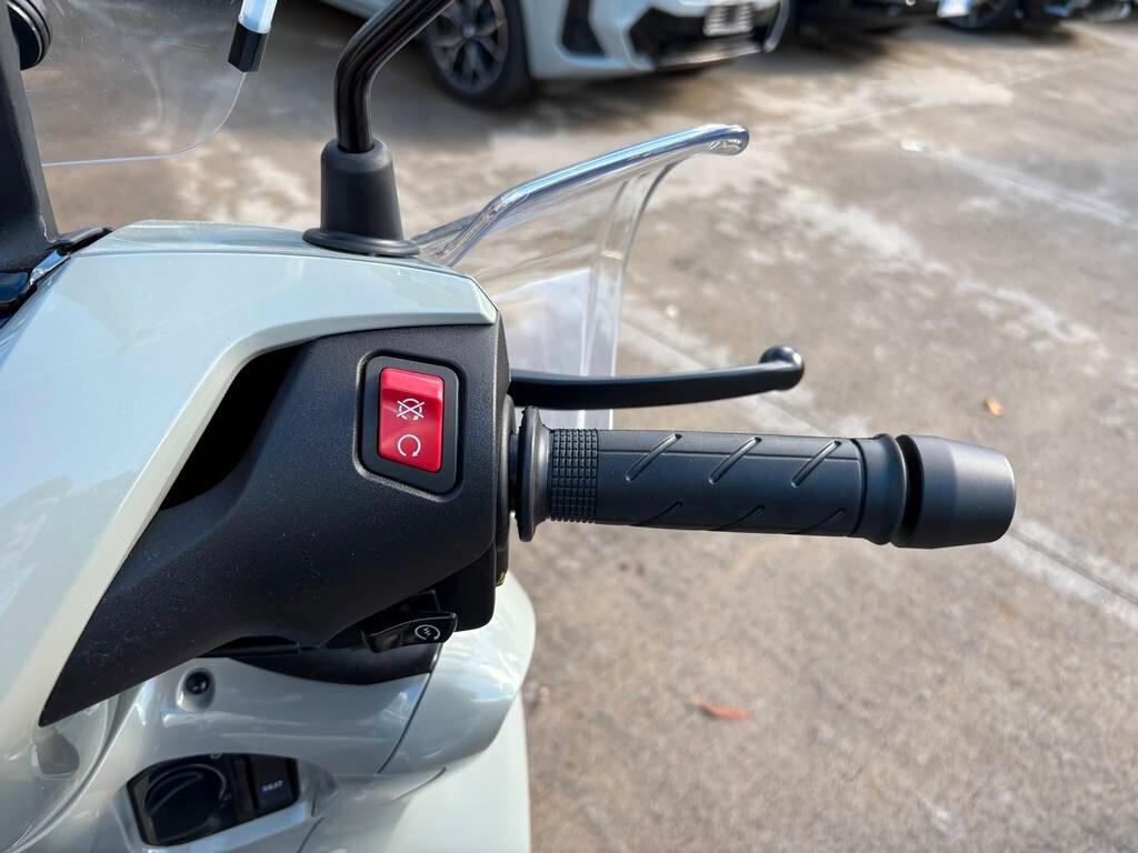 Honda SH 350 Sport ABS grigio Nuovo pronto consegna