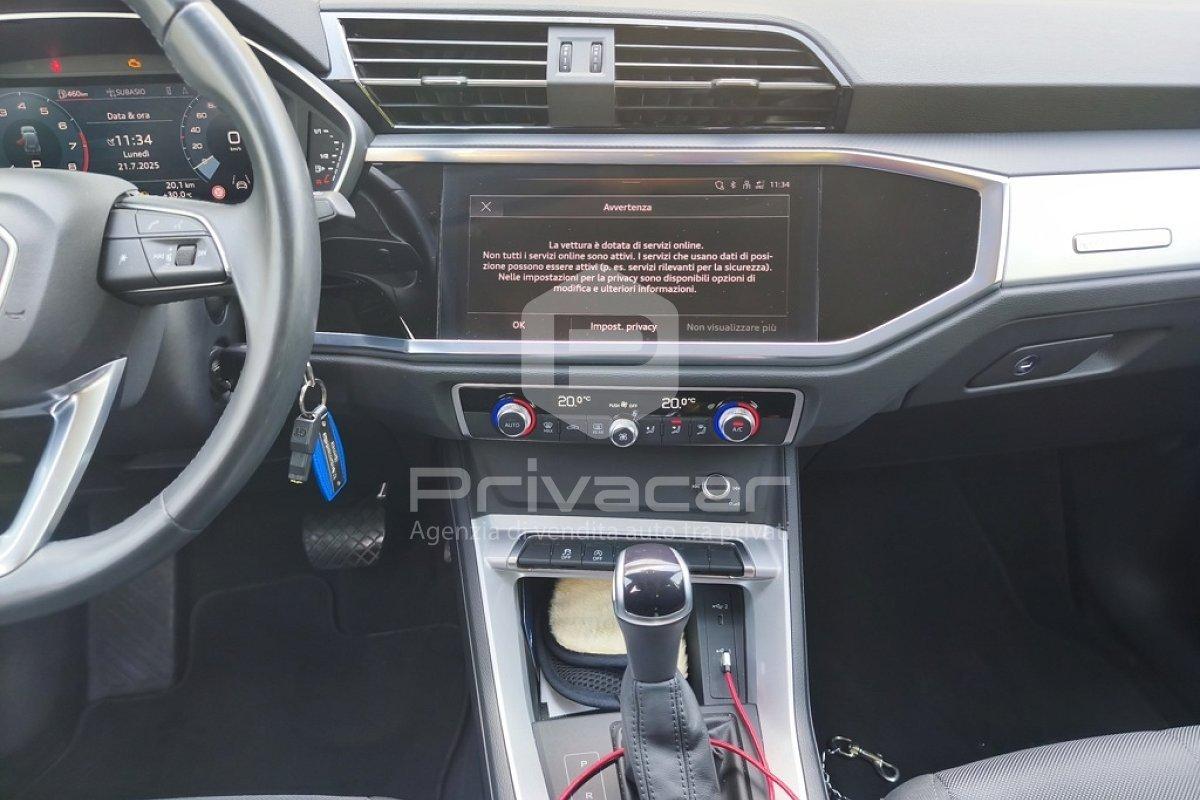 AUDI Q3 35 TFSI S tronic Business