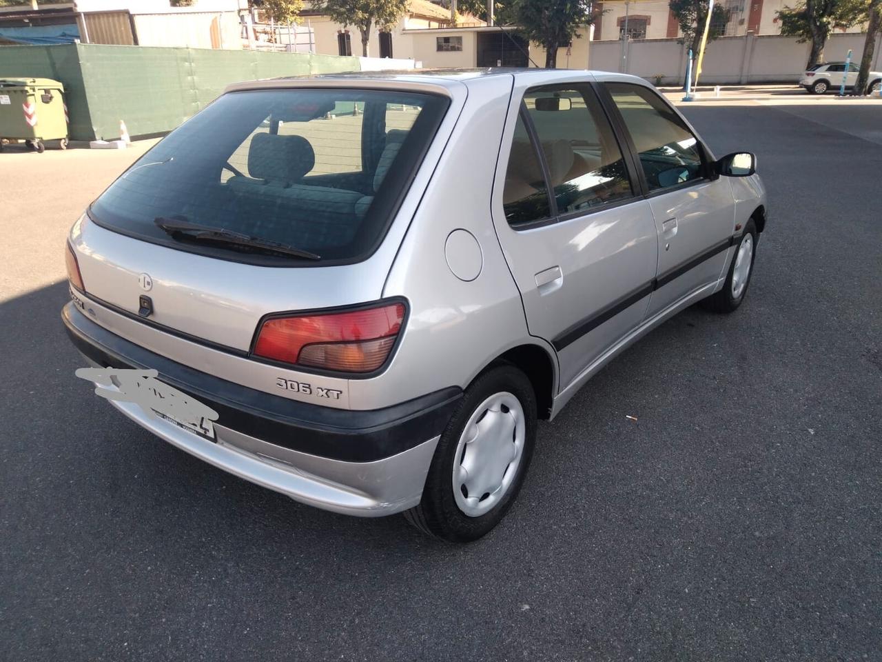 Peugeot 306 1.6i 88cv cat 5 porte XT x neopatentati