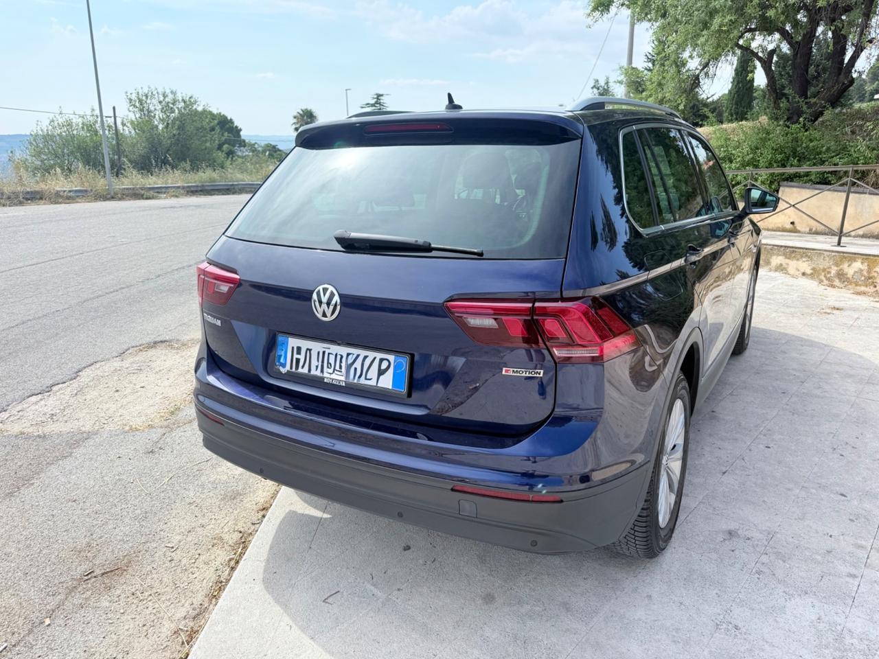 Volkswagen Tiguan 2.0 TDI SCR DSG 4MOTION Business BMT