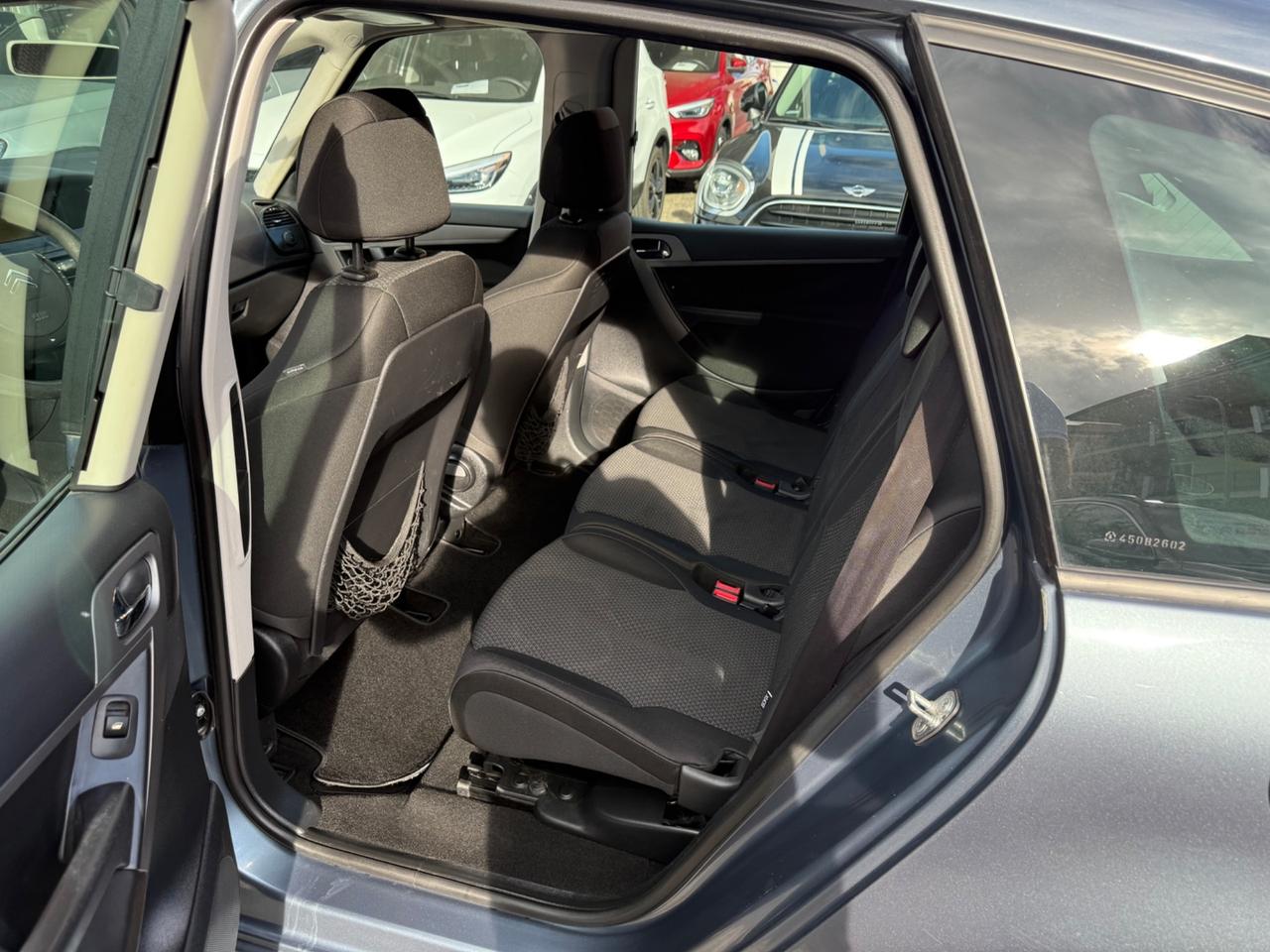 Citroen C4 picasso 1.8 gpl elegance