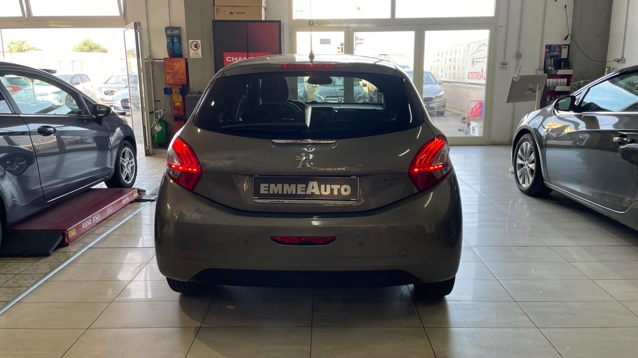 Peugeot 208 1.4 HDi 68 CV 5 porte Allure