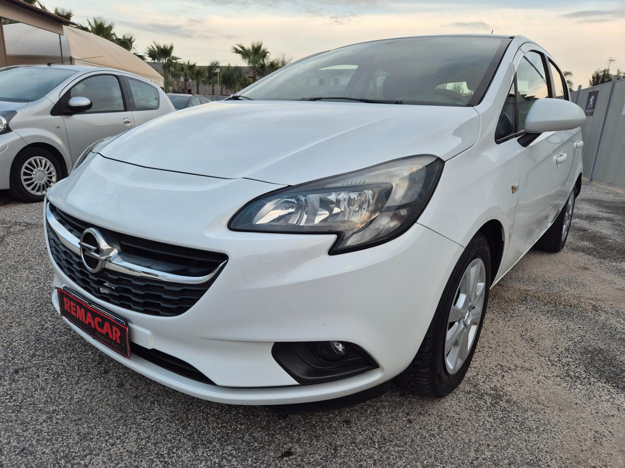 Opel CORSA 1.4 90CV GPL RESTAYLING NUOVA FULL Cosmo