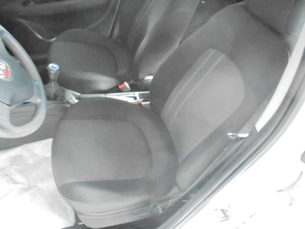 Fiat Punto 1.3 MJT II S&S 95 CV 5 porte Street NEOPATENTATI