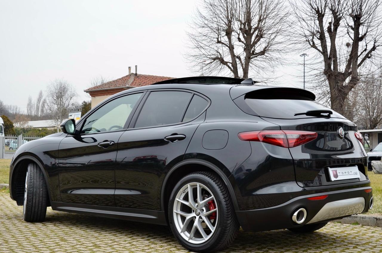 ALFA ROMEO STELVIO 2.2 T EXECUTIVE RWD 180cv AUTO, EURO 6B, TETTO, RETROCAMERA, 20", NAVI, PERMUTE