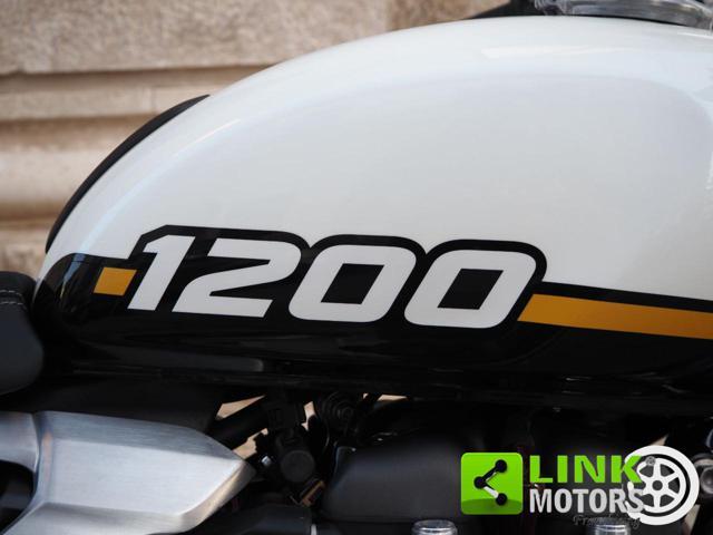 TRIUMPH Speed Twin 1200