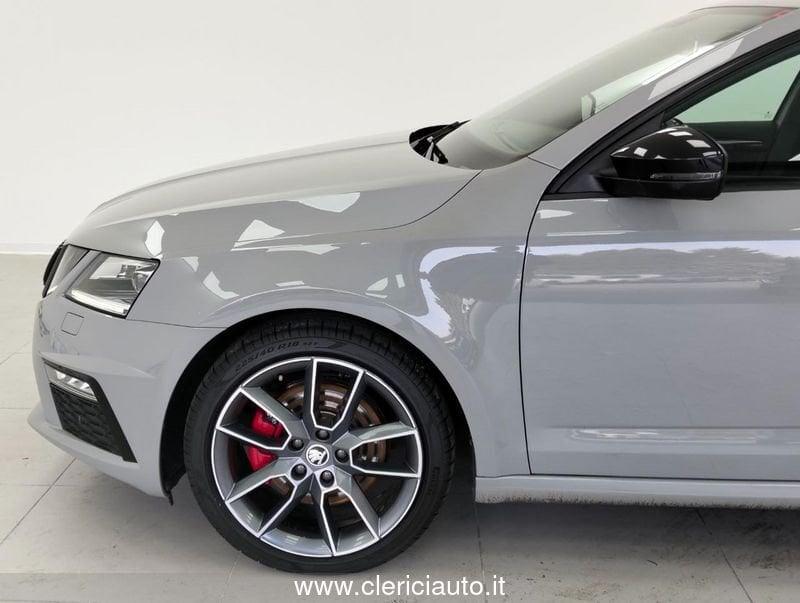 Škoda Octavia 2.0 TDI DSG Wagon RS (TETTO)