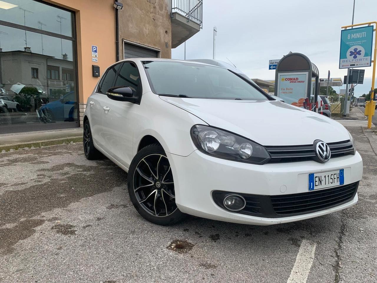 Volkswagen Golf VI 1.6 TDI 5p. Highline Neopat.
