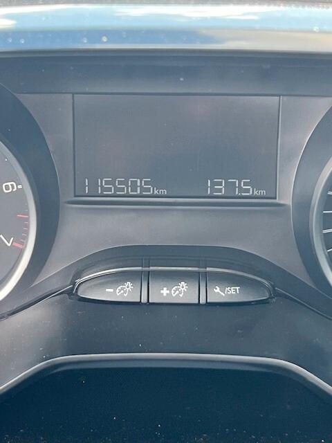 Peugeot 208 PureTech 82 5 porte Allure