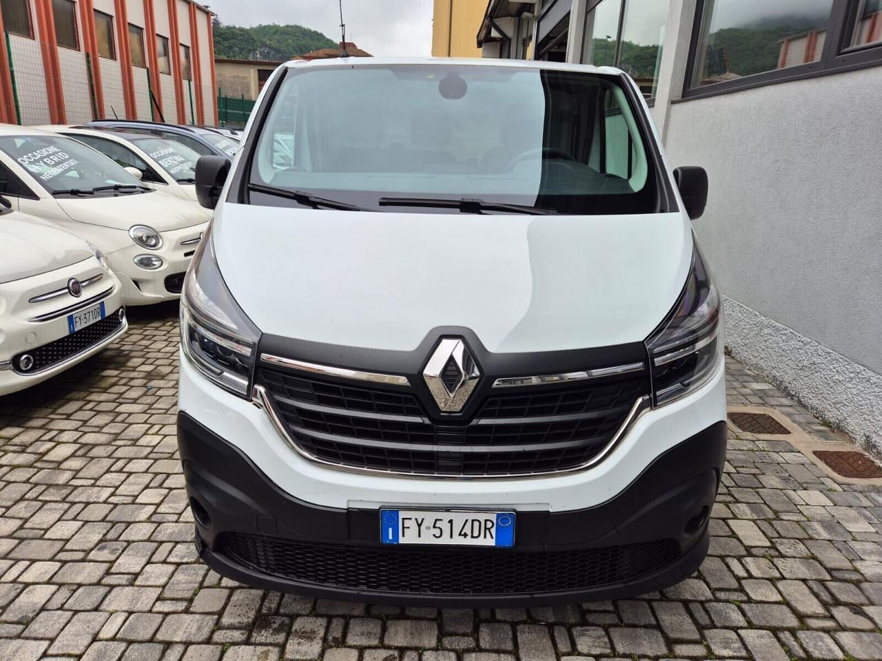 Renault Trafic 2.0 dCi 120CV 3 POSTI