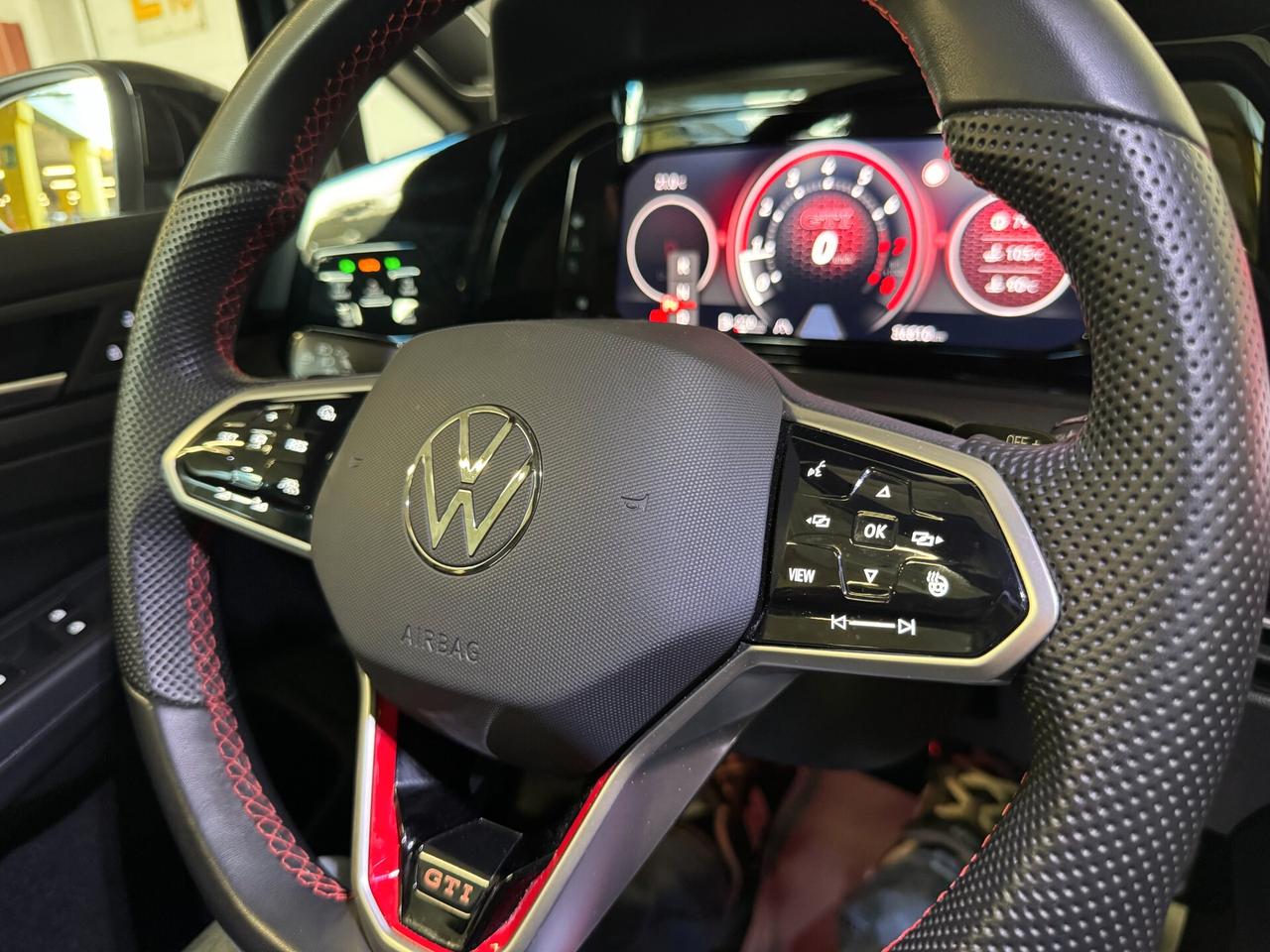 Volkswagen Golf GTI 2.0 TSI