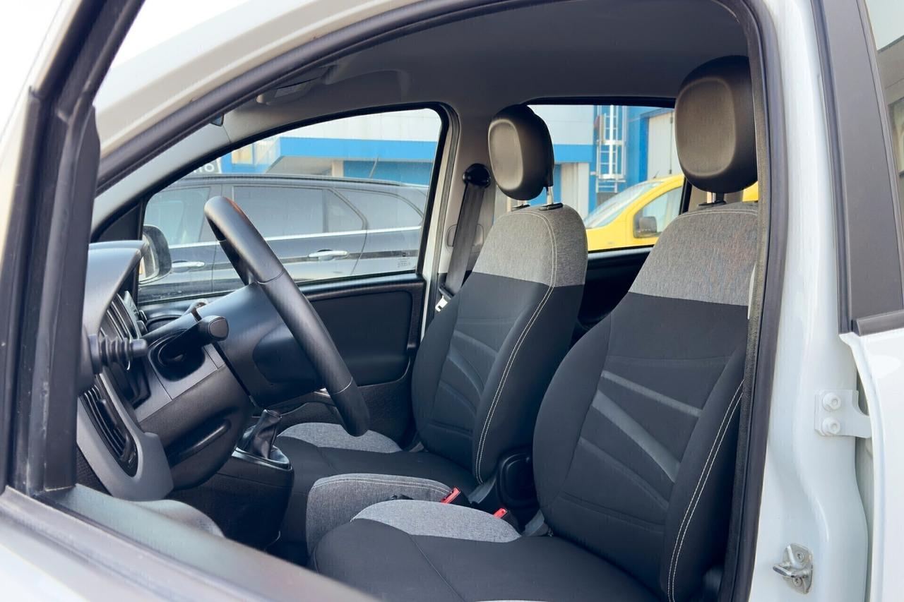 Fiat Panda 1.0 Hybrid e benzina