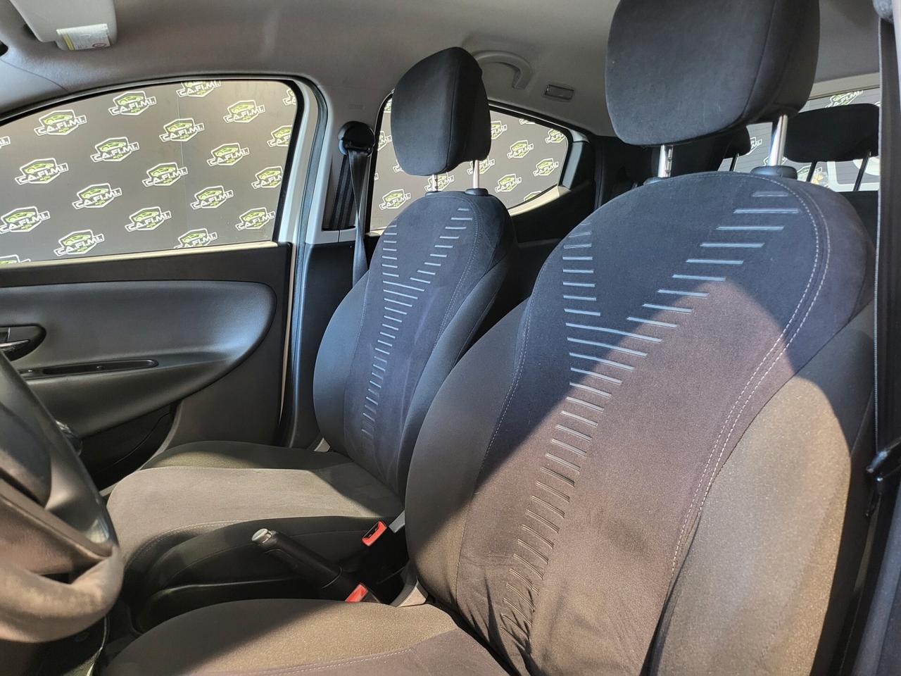 Lancia Ypsilon - 2012 1.2 69 CV Gold